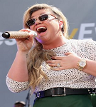 Kelly Clarkson joins ‘UglyDolls’ as a voice lead